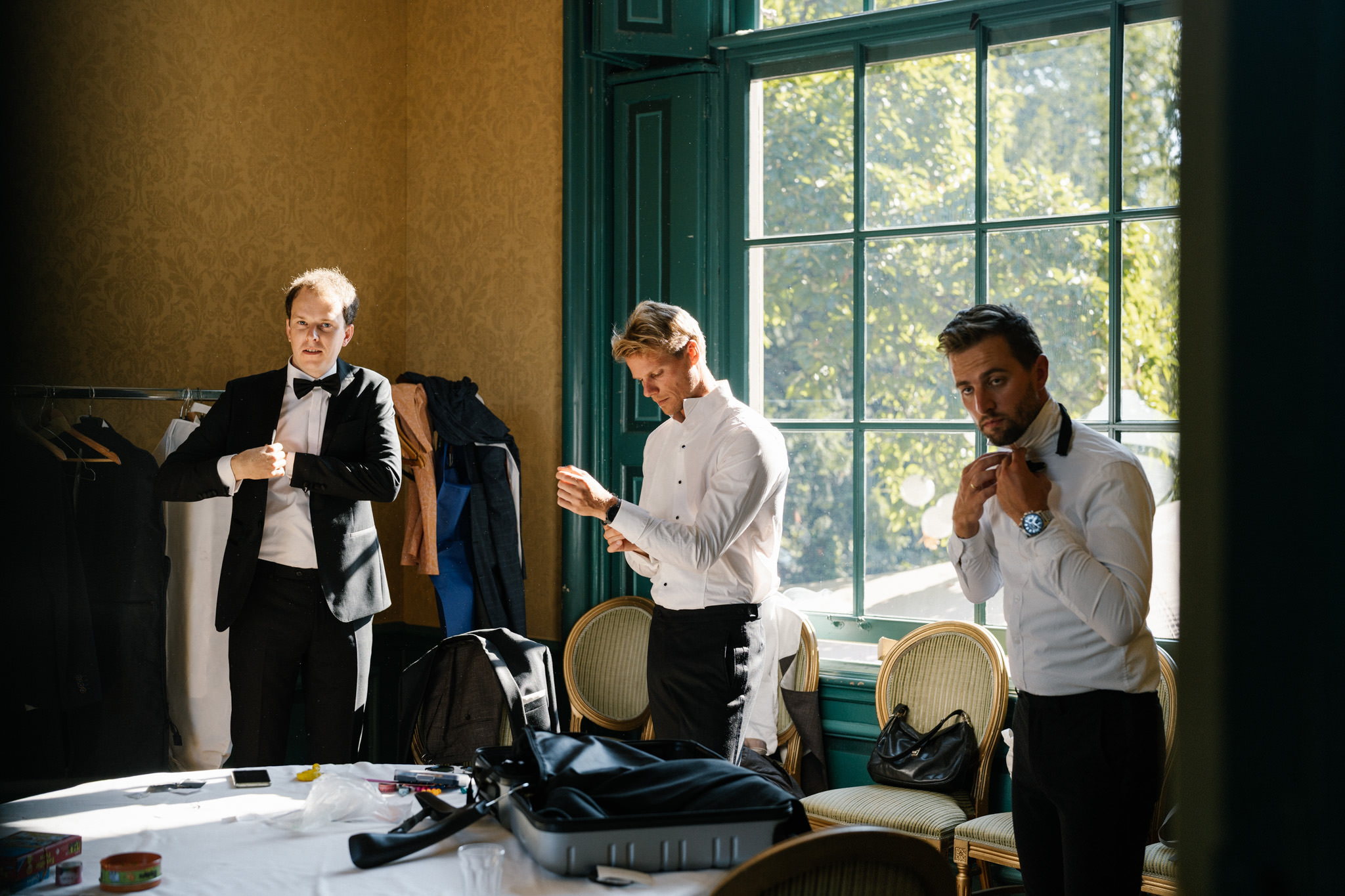 Guests changing into black tie outfits