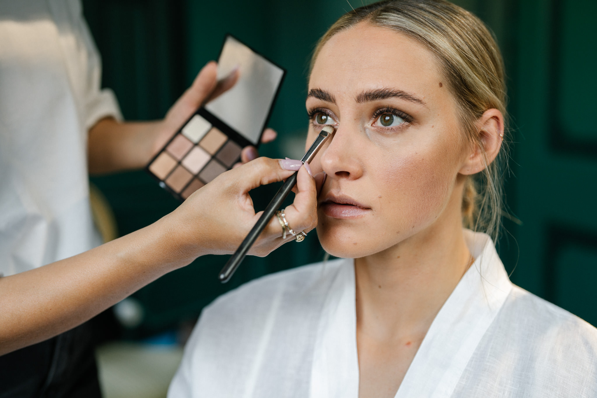 Bride getting ready at Huize Frankendael